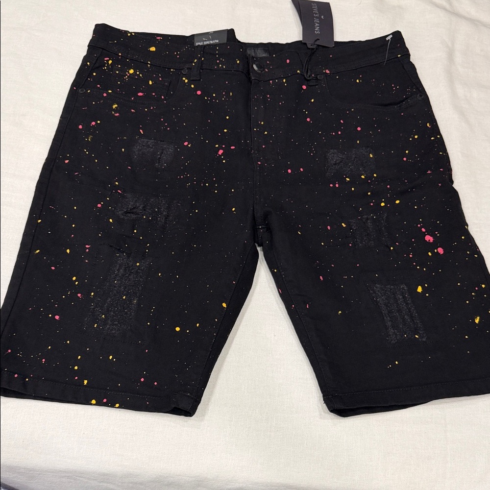 Trendy Black Paint-Splatter Jean Shorts